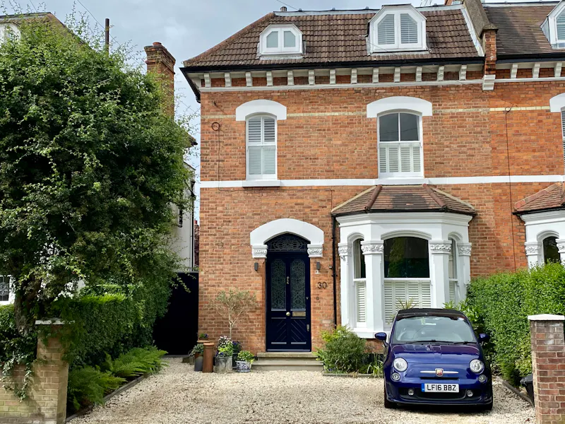 Driveway at Immaculate Putney home, B1967 (photo 1)