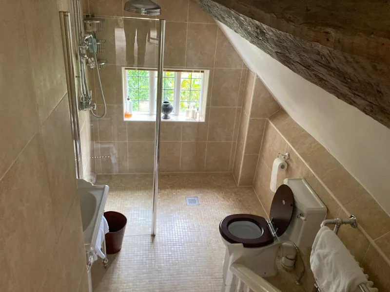 Bathroom at Blakedown Farm, L737 (photo 18)