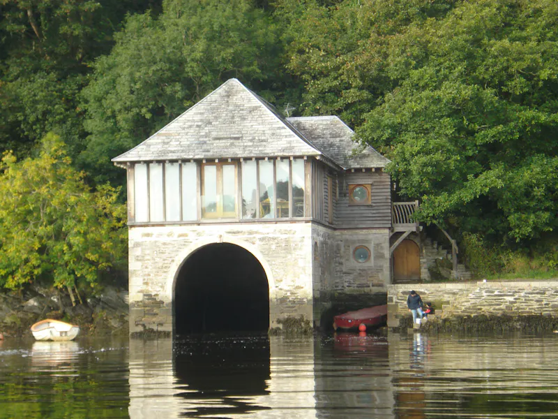 Oakenhurst Boathouse, Q150 (photo 1)