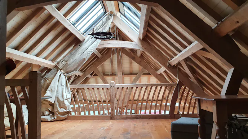Mezzanine at Oakenhurst Boathouse, Q150 (photo 22)