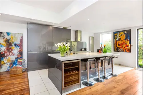 Contemporary Sheen house, D1986