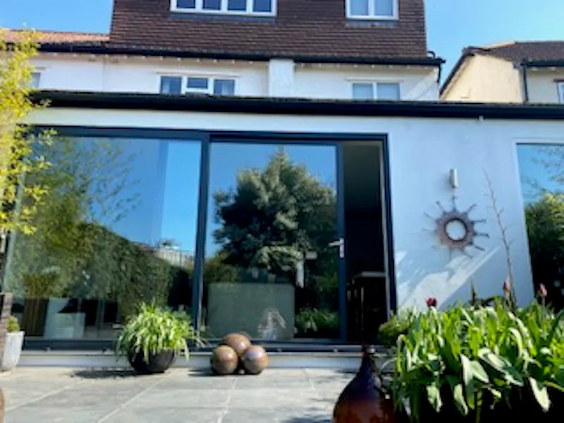 Contemporary Sheen house, D1986 (photo 15)