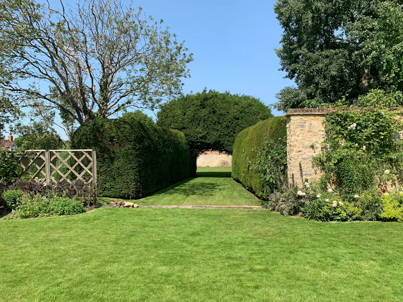 Great Milton Barn and Home, L734 (photo 59)