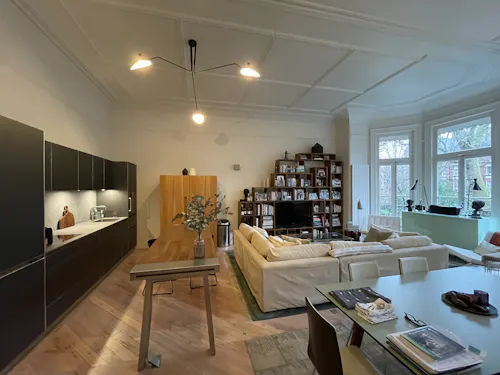 Earl's Court mansion flat, F1222
