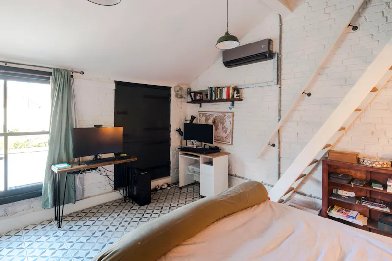 Bedroom at Industrial 2 bed in Deptford, D2619 (photo 8)