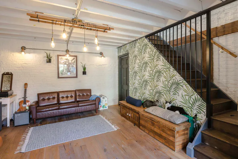 Staircase at Industrial 2 bed in Deptford, D2619 (photo 7)