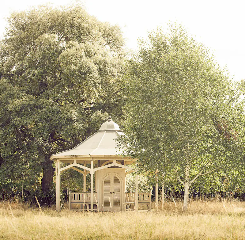 Summer house at Georgian stately in Taplow, A1007 (photo 162)