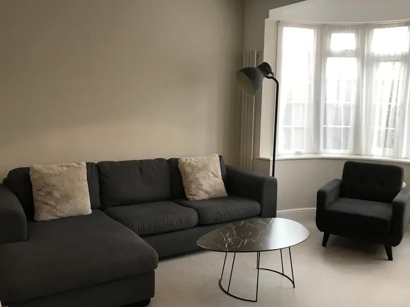 Sitting room at Contemporary Epsom home, D2624 (photo 4)