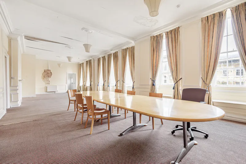 Dining room at Georgian home in Trowbridge, A1571 (photo 7)