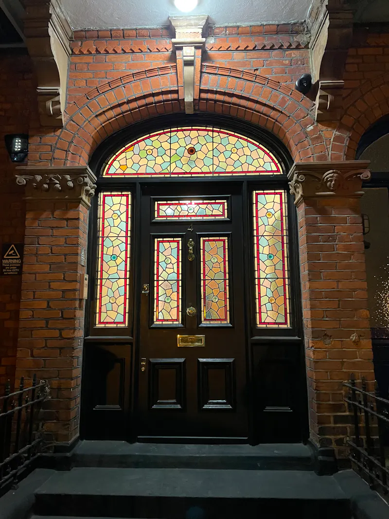 Barons Court family home, B1983 (photo 2)
