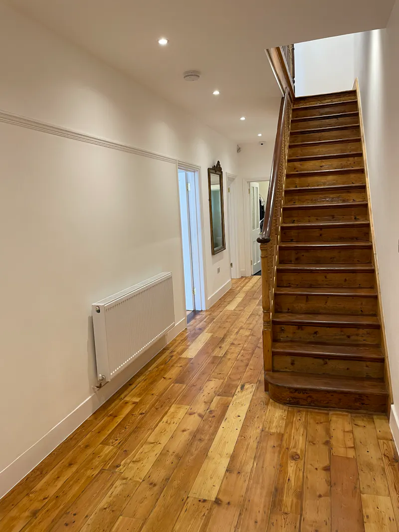 Floor - wooden at Barons Court family home, B1983 (photo 39)