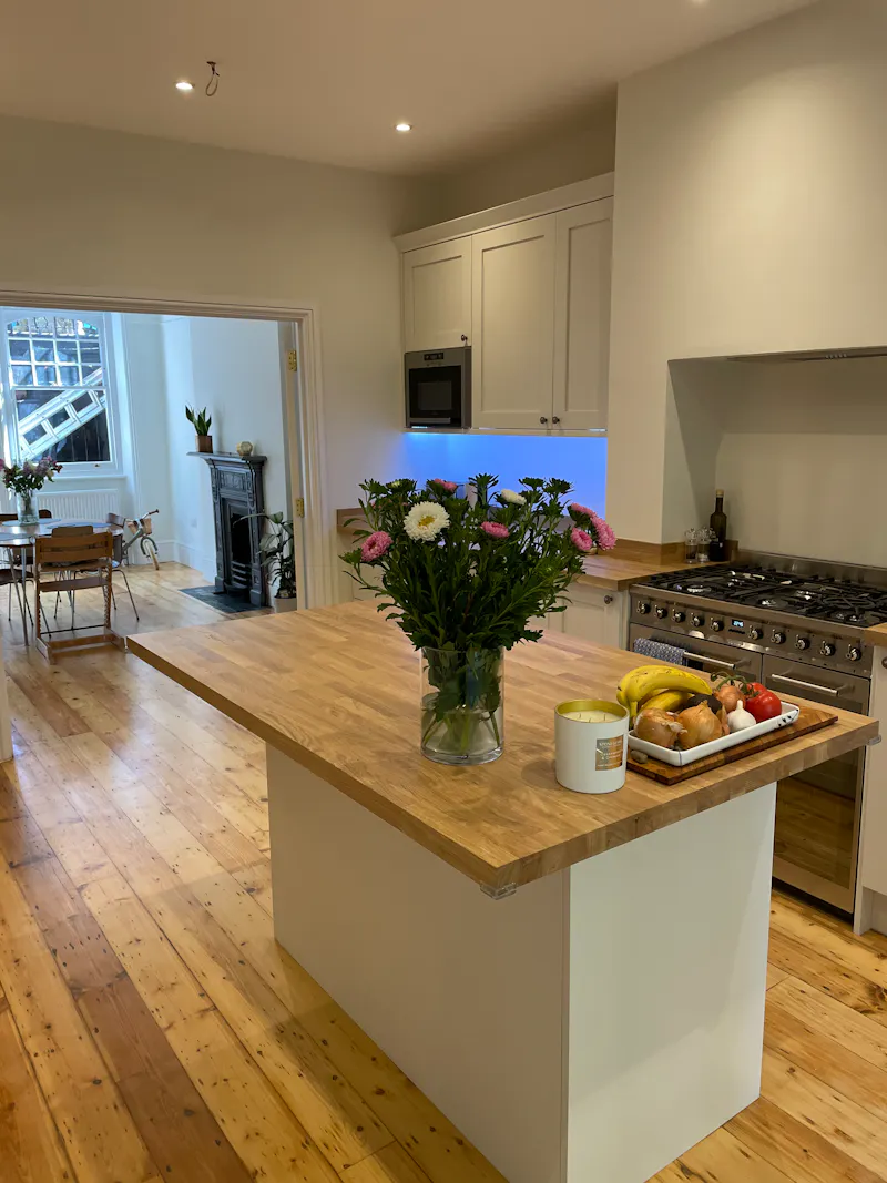 Kitchen at Barons Court family home, B1983 (photo 7)