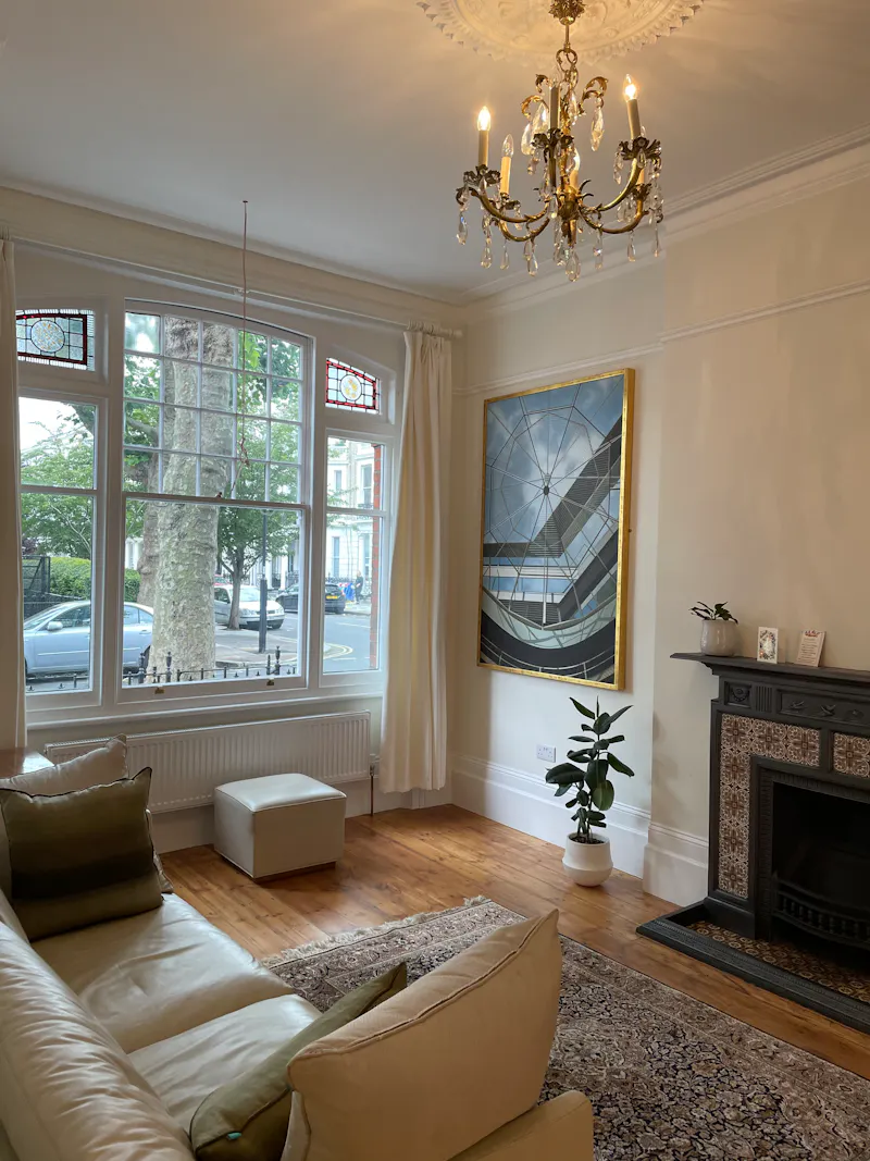 Living Room at Barons Court family home, B1983 (photo 11)
