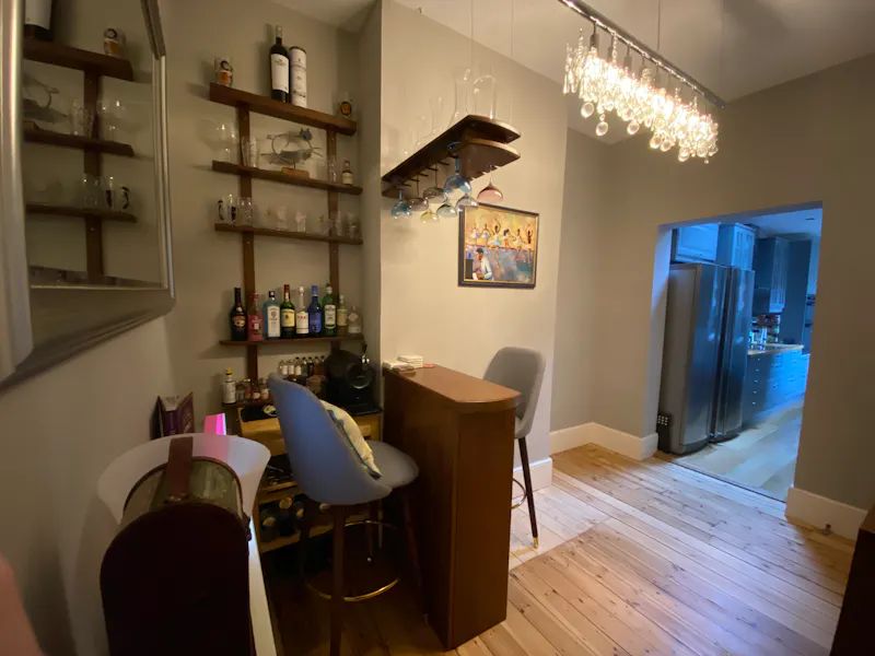 Bar at Lewisham victorian home, B1970 (photo 15)
