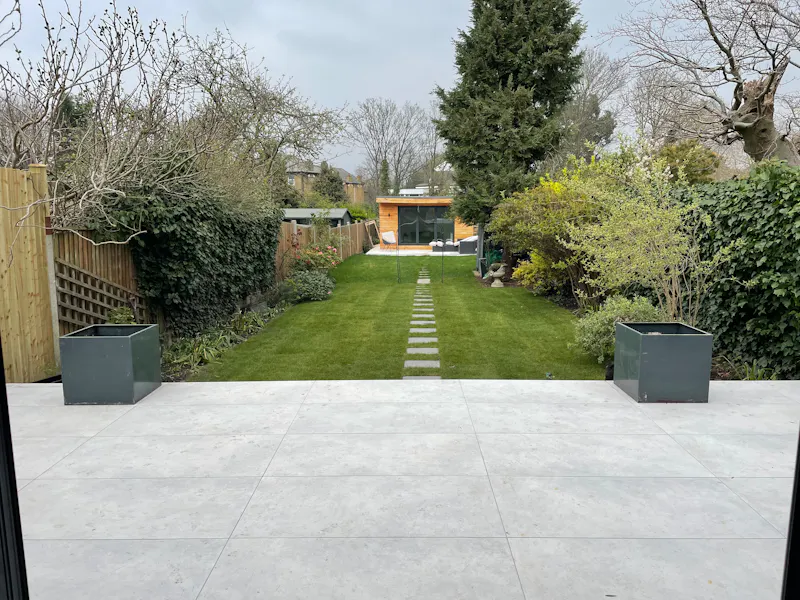 Terrace/Patio at Spacious Streatham House , E500 (photo 18)