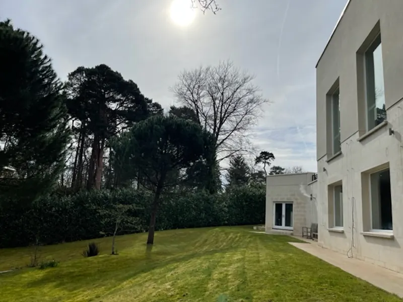 Weybridge mansion with pool, D2618 (photo 46)