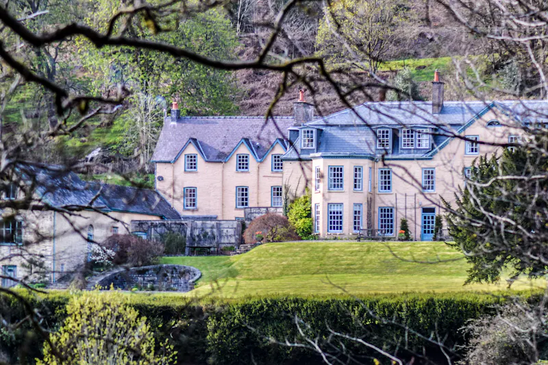Large Llanwrtyd Manor House, A1585 (photo 44)