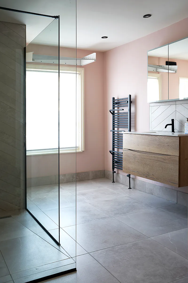 Bathroom at Hastings Townhouse, A1604 (photo 20)