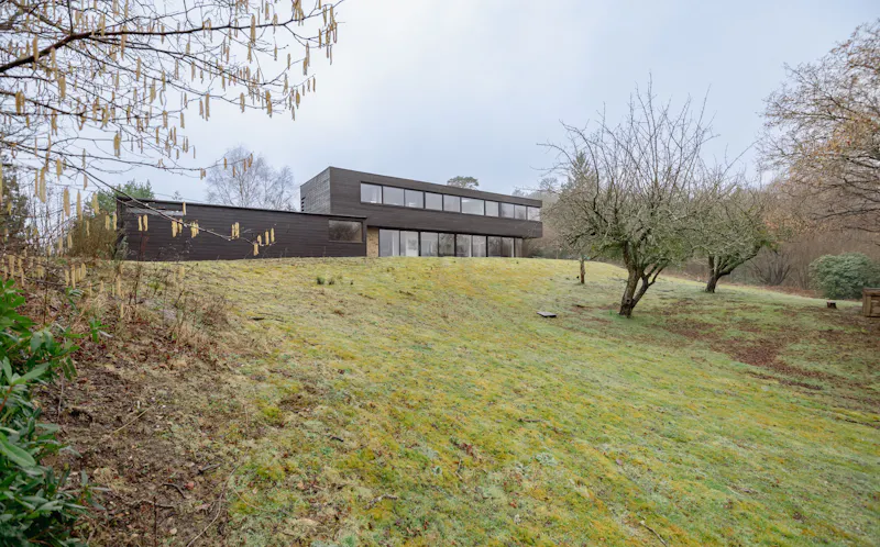 Garden at Minimalist home in Storrington, D2621 (photo 42)