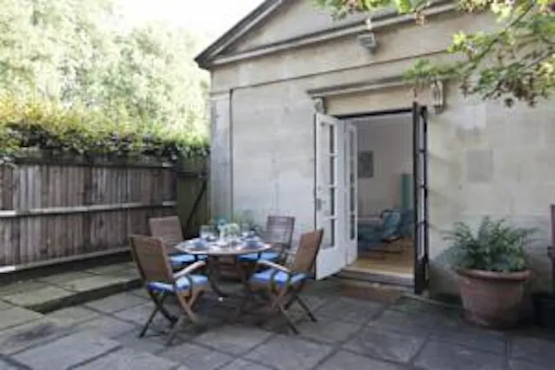 Terrace/Patio at Hyde Park grade 2 listed lodge, A1569 (photo 11)
