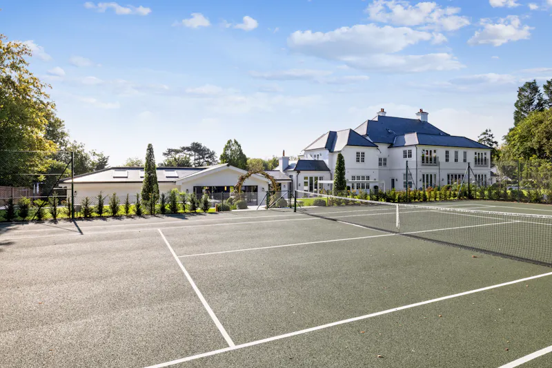 Tennis court at Incredible Ashtead mansion, D2622 (photo 69)