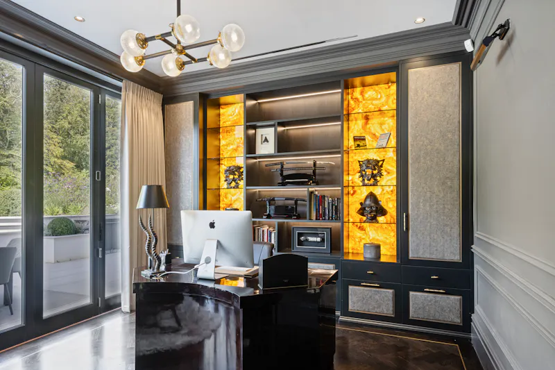 Incredible Ashtead mansion, D2622 (photo 40)