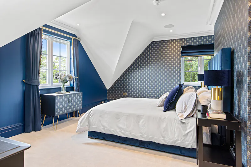 Bedroom at Incredible Ashtead mansion, D2622 (photo 54)