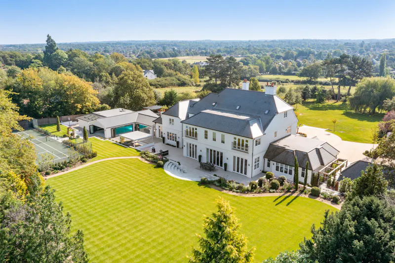 Incredible Ashtead mansion, D2622 (photo 65)