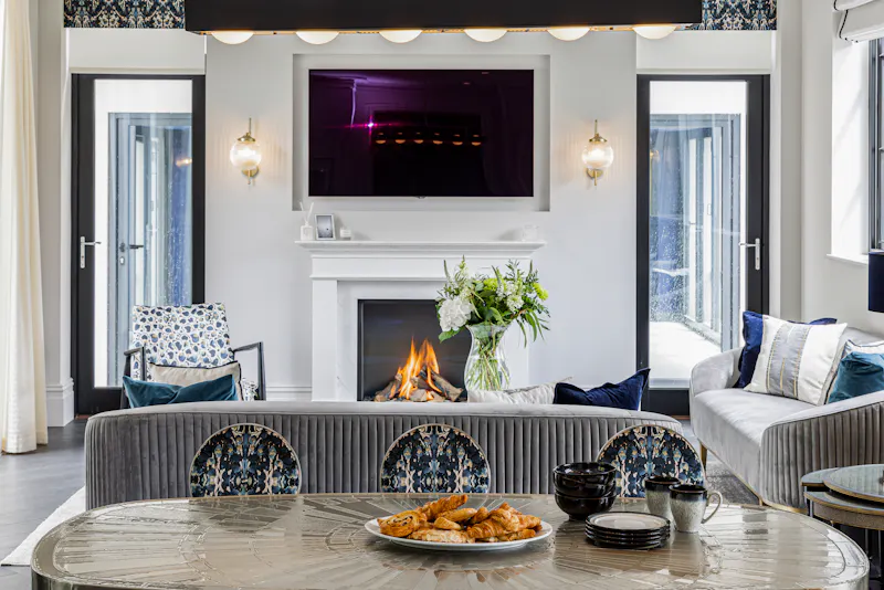 Incredible Ashtead mansion, D2622 (photo 6)
