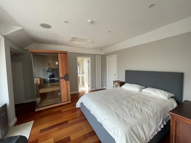 Bedroom at Versatile house in Richmond, A1570 (photo 56)