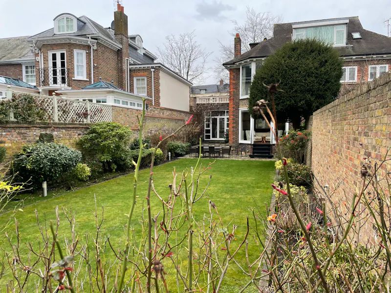 Versatile house in Richmond, A1570 (photo 80)