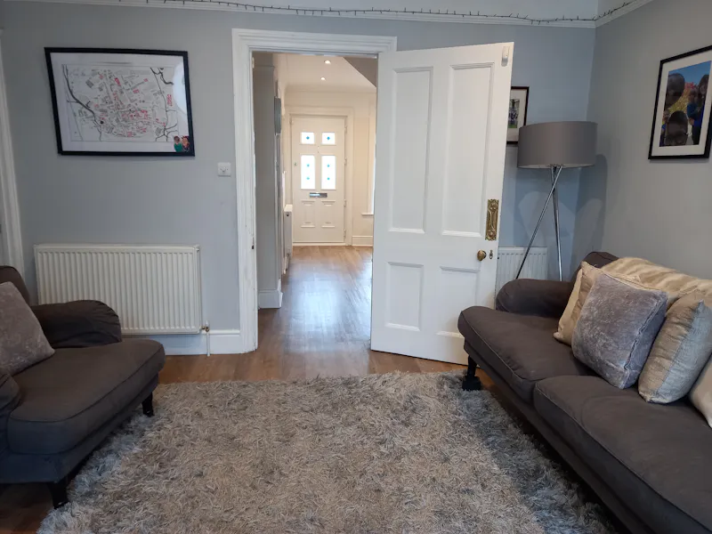 Carshalton family house, D2627 (photo 9)
