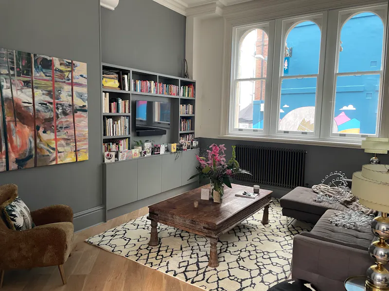 Living Room at Open Plan Brighton Apartment , F1218 (photo 2)
