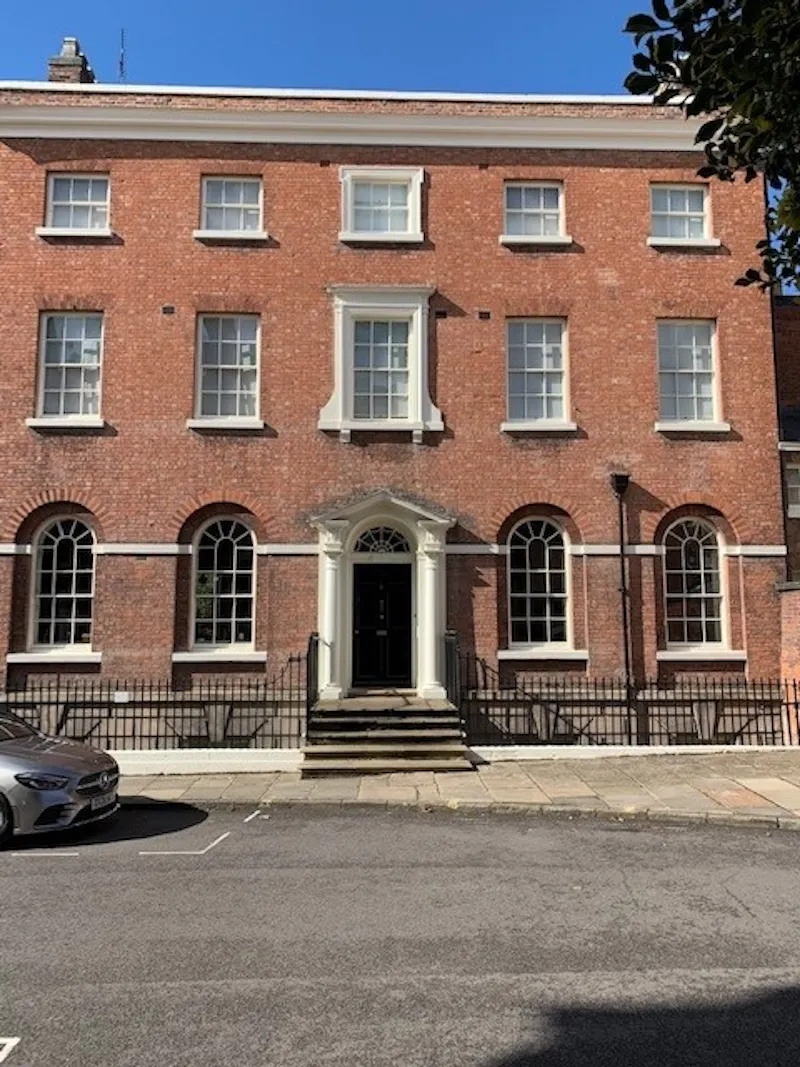 Georgian Shrewsbury house, A1574 (photo 1)