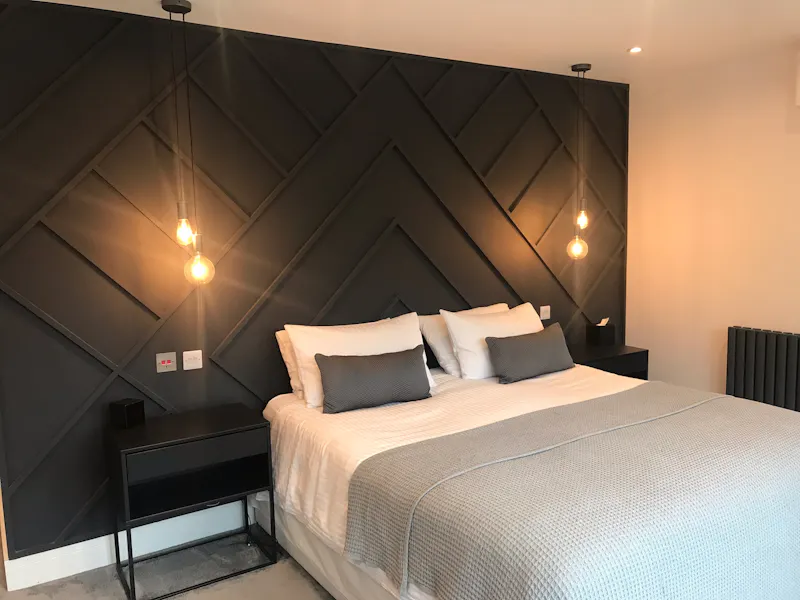 Bedroom at Modern white house Mill Hill, D2628 (photo 15)