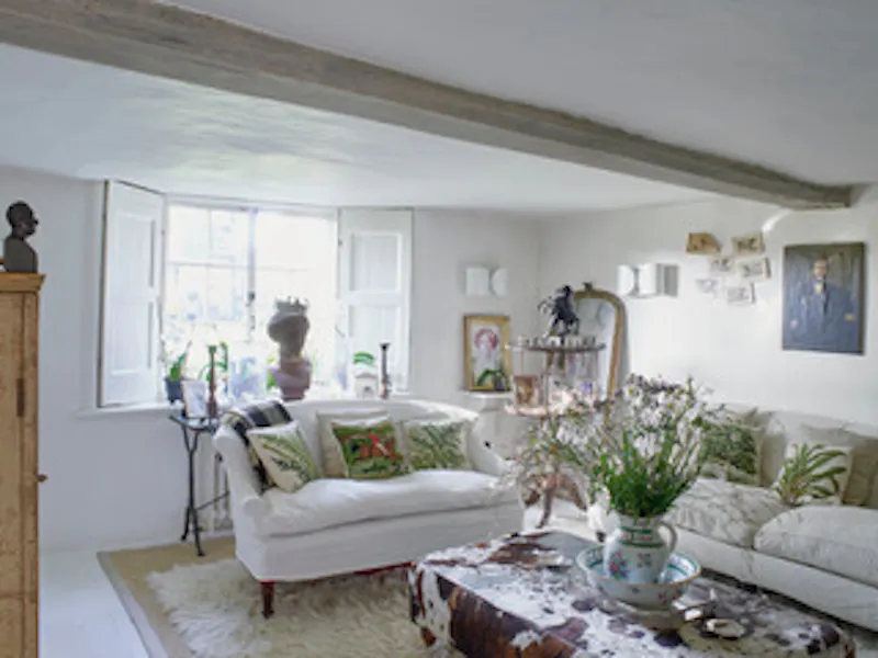 Pretty South Downs farmhouse, L403 (photo 4)