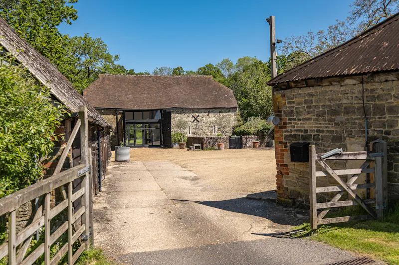 Stable / Outbuildings at Pretty South Downs farmhouse, L403 (photo 53)