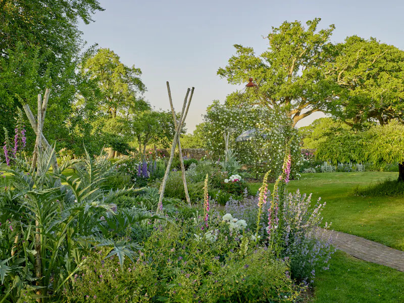 Pretty South Downs farmhouse, L403 (photo 80)
