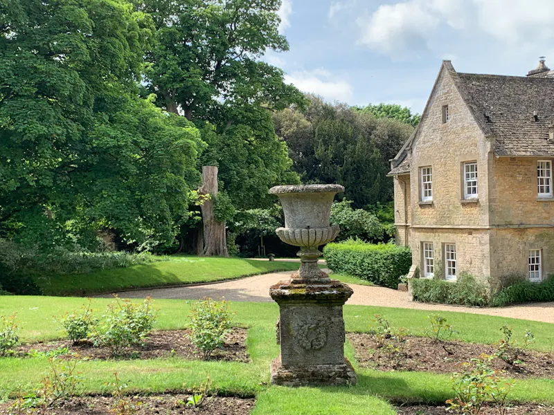 Striking Cotswolds manor home , H187 (photo 14)