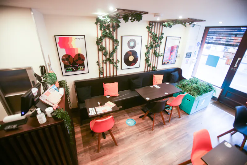 Cozy bar in Peckham, R857 (photo 4)