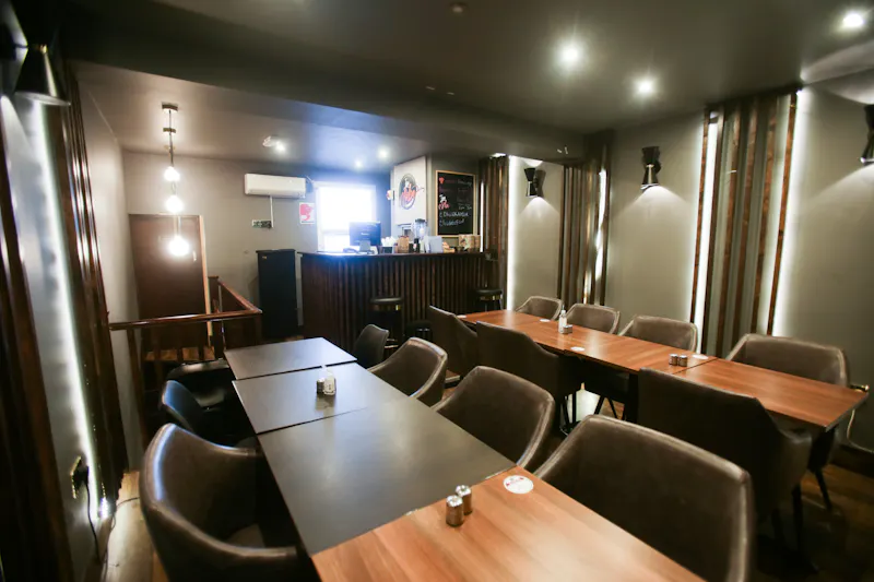 Dining room at Cozy bar in Peckham, R857 (photo 7)