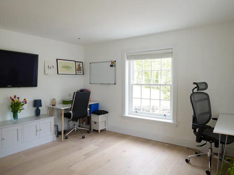 Office at White colonial  house in Churt, D2631 (photo 34)