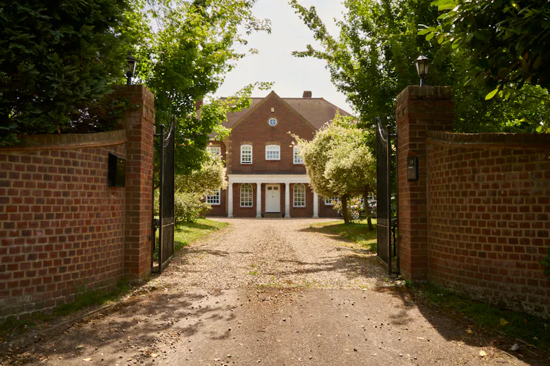 Chelmsford pool house, A1575 (photo 21)