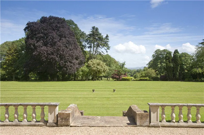 Taunton Manor House, H1019 (photo 60)