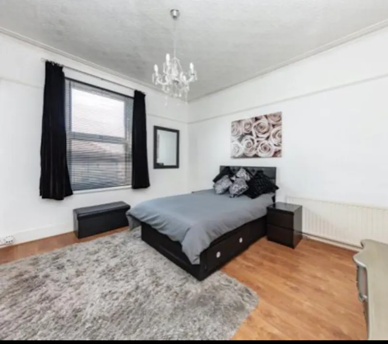 Bedroom - teen at Monochrome Seven Kings house, B1976 (photo 14)