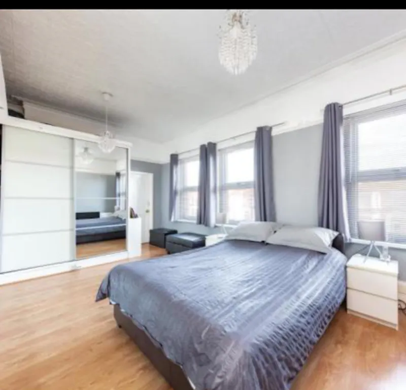 Bedroom at Monochrome Seven Kings house, B1976 (photo 15)