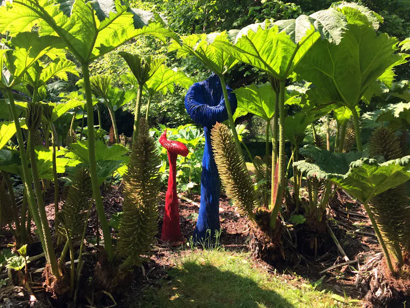 Dorking cottage sculpture garden, C42 (photo 9)