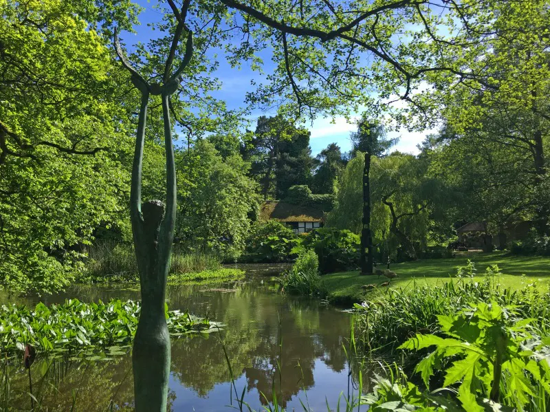 Lake at Dorking cottage sculpture garden, C42 (photo 2)