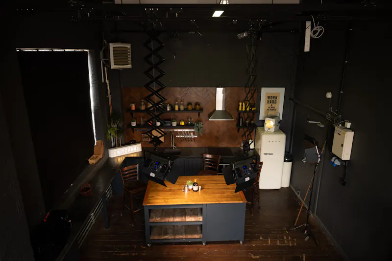 Woolwich Dockyard Studios, N516 (photo 9)