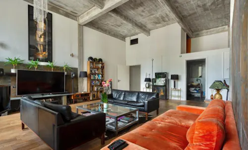 Large East London Loft, F1215
